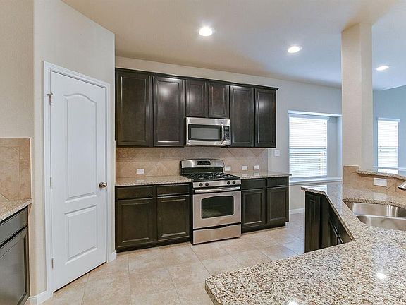 5th image of 7014 Stevenson Dr