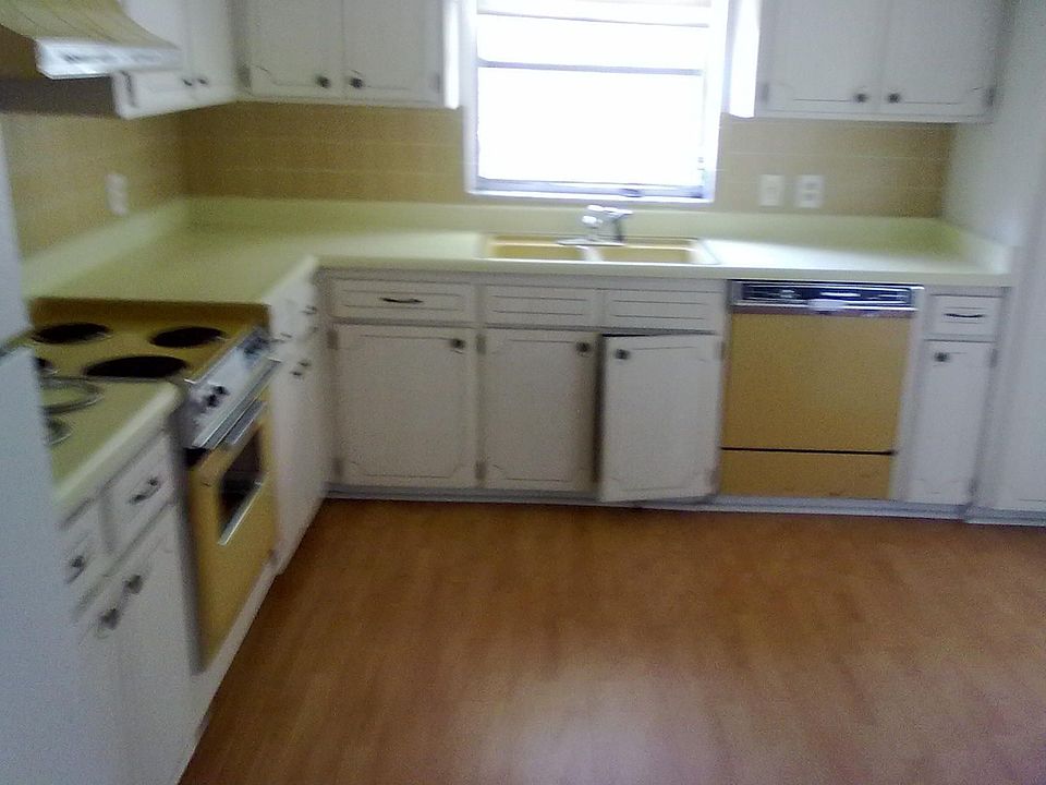2nd image of 1417 Normandy Park Dr APT 1