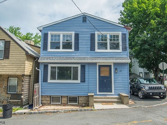 2nd image of 37 Embury Pl