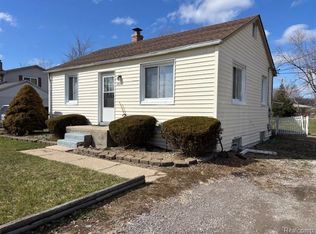 18391 Masonic #1, Fraser, MI