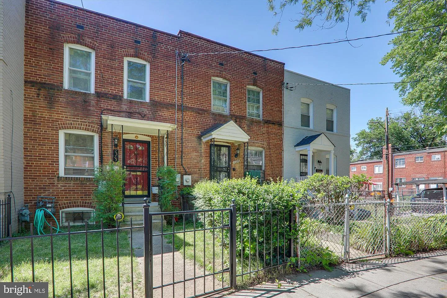 2325 15th Pl SE photo 1