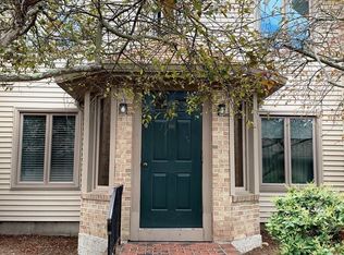 108 Norton Ave APT 5, South Easton, MA 02375
