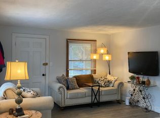 325 1/2 Cottage Ave, Horsham, PA 19044