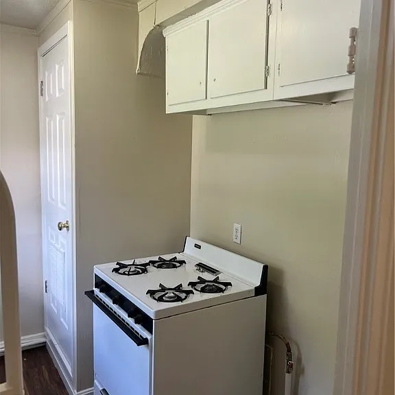 202 Monticello Dr — Photo 6