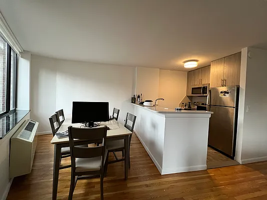 Rented by AZ REALTY NYC LLC | media 12