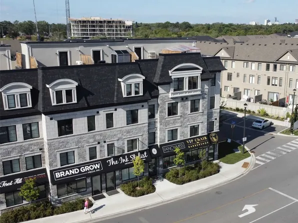 588 Rapids Ln, Mississauga, ON L5G 0A9