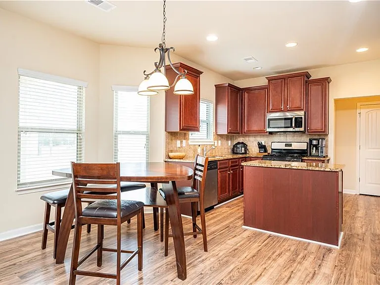7761 Sylvaner Ln — Photo 20