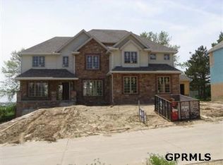 19259 Walnut St, Omaha, NE 68022