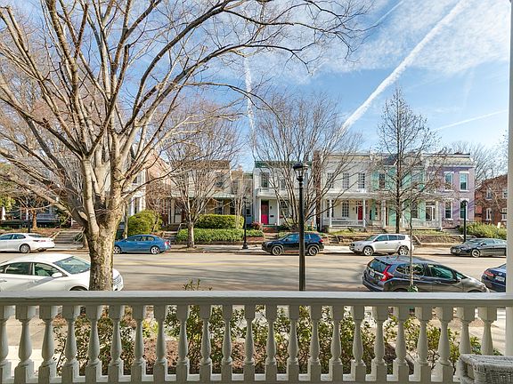 3rd image of 2507 Floyd Ave #1