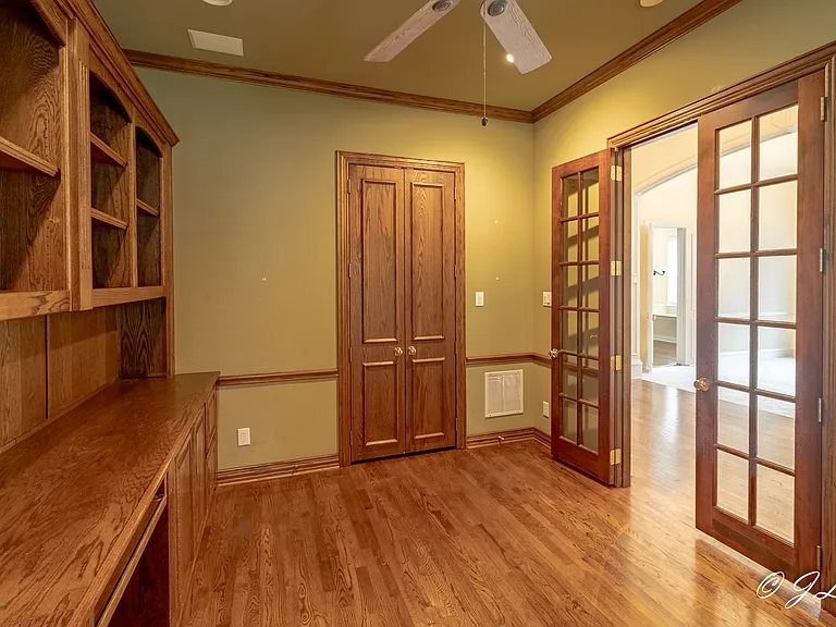 1053 Sir Lancelot Cir — Photo 6