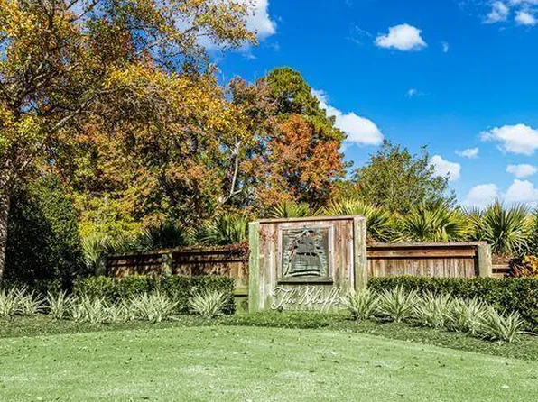 9624 Fallen Pear Lane NE, Leland, NC 28451