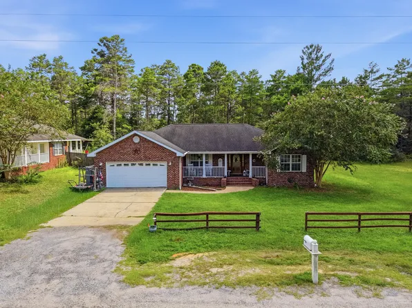 96 Primrose Ave E, Defuniak Springs, FL 32433