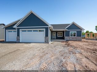2875 Stelor Dr, Green Bay, WI 54311