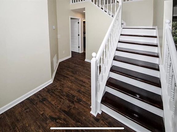 2nd image of 702 Stonebrook Dr