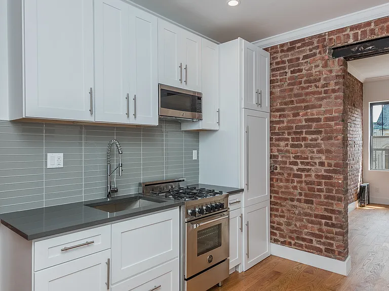 260 Washington Ave #D1 — Photo 21