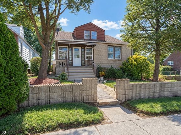 2nd image of 1337 Orange Ave