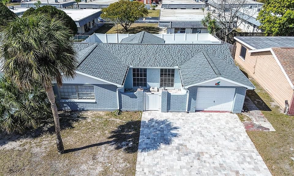 1st image of 9805 Scenic Dr