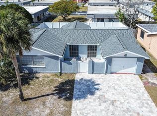 9805 Scenic Dr, Port Richey, FL 34668