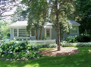 5525 Manitou Ln, Shorewood, MN 55331