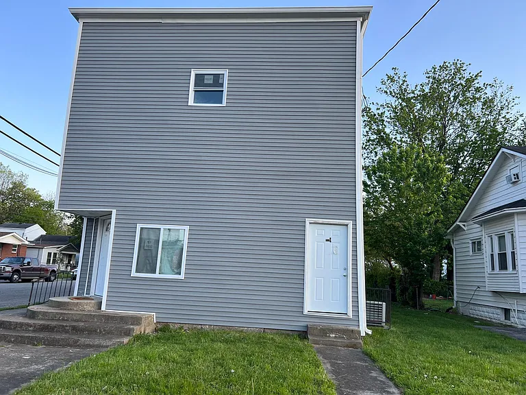 500 Beecher St #1 — Photo 1