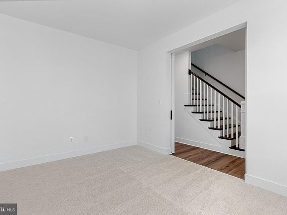 3rd image of 851 Merlin Dr
