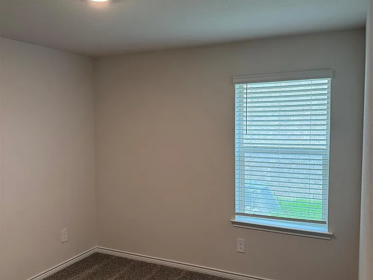 10213 Barron Dr — Photo 14