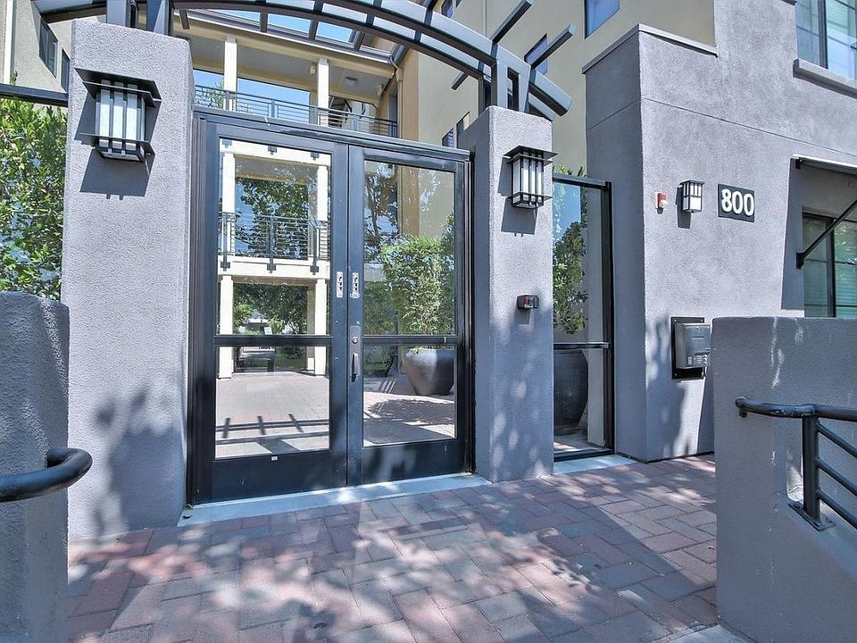 1st image of 800 N 8th St Unit 324