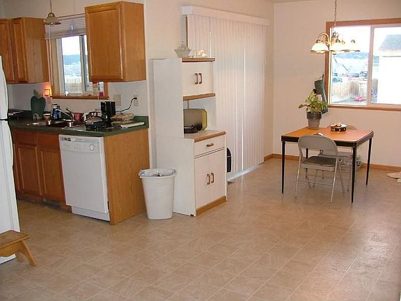 4th image of 5140 Blue Bell Dr