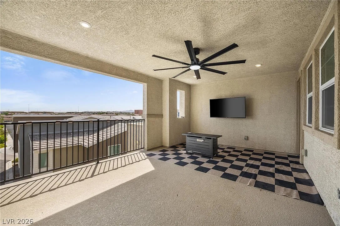 4 bed, 3.5 bath, 2003 sqft, $2,490 — Photo 4