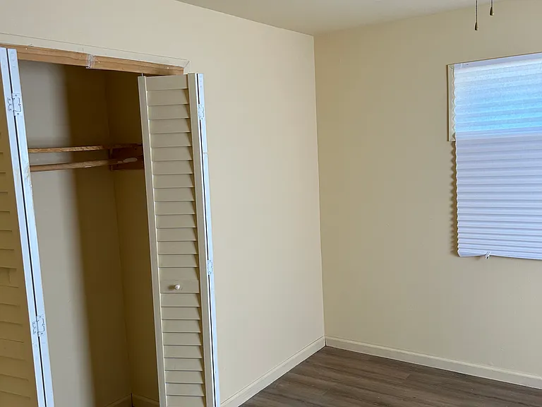 2065 Wright St — Photo 8