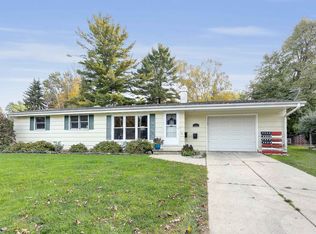 219 Minor Ct, Green Bay, WI 54303