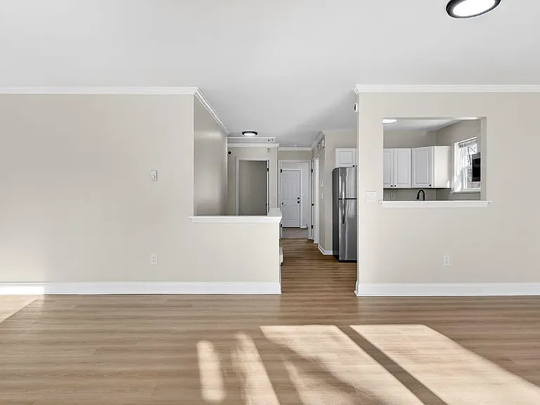 13 Sligo St #2 — Photo 5