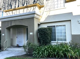 19235 Hamlin St, Reseda, CA 91335