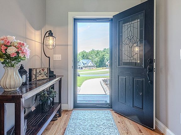 4th image of 164 Ledge Stone Ln
