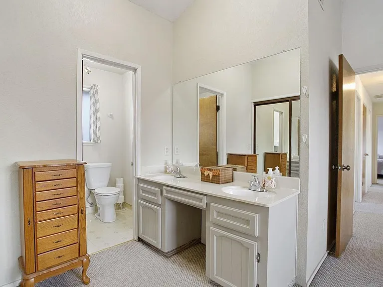 5205 Verdi Way — Photo 31