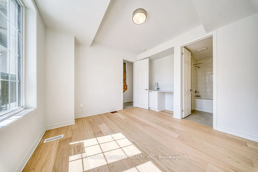 4 bed, $3,850 — Photo 4