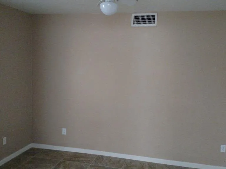 662 W Princeton Ave — Photo 14