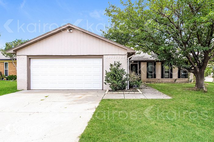 1st image of 6915 Estacado Ln