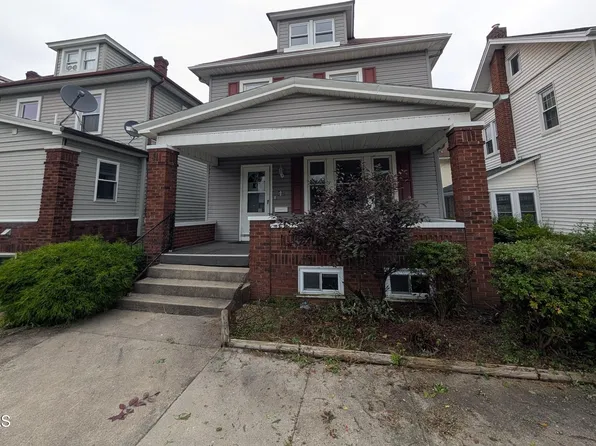 2631 Oak Ave, Altoona, PA 16601