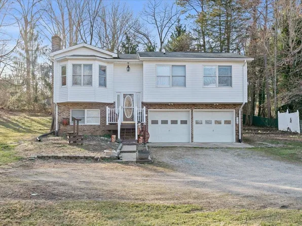 99 S Persimmon St, Elkton, VA 22827