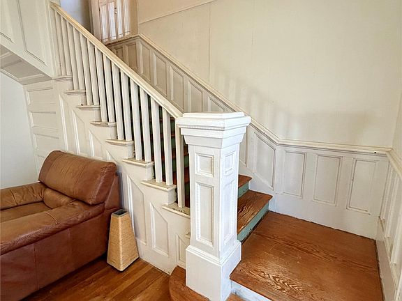 4th image of 600 Mercer St
