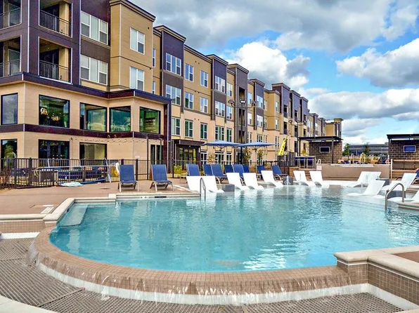 Alinea Town & Country