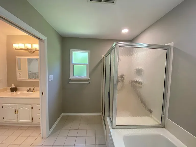 400 Argyle Ct — Photo 30