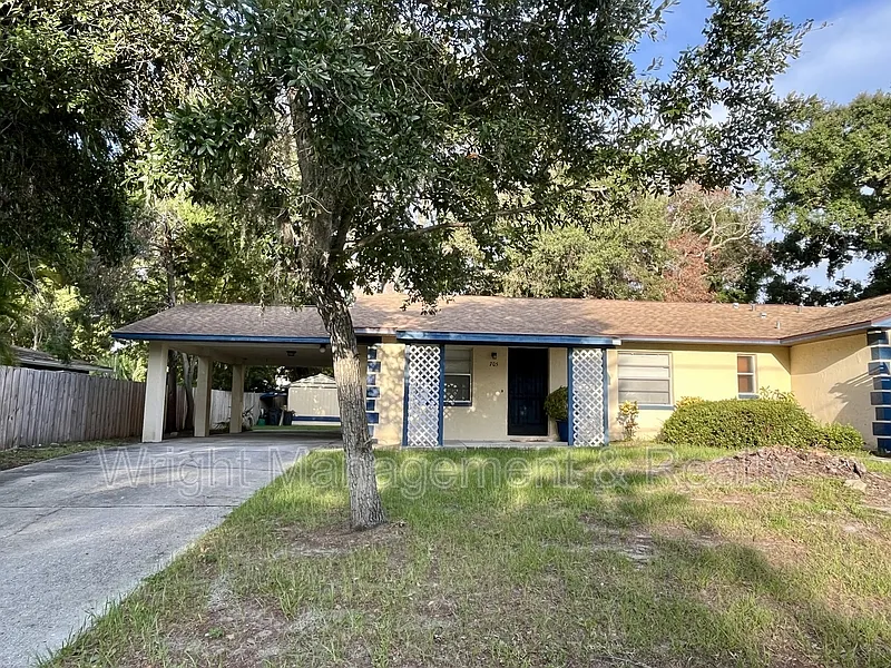 705 Bayou Ave #A
