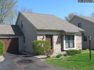 1675 Westhampton Dr, Youngstown, OH 44515