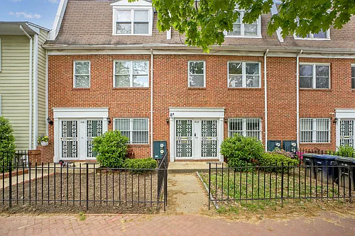 1622 5th St NW #B Photo 1