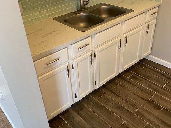 3rd image of 1307 Brush Creek Blvd APT 2G