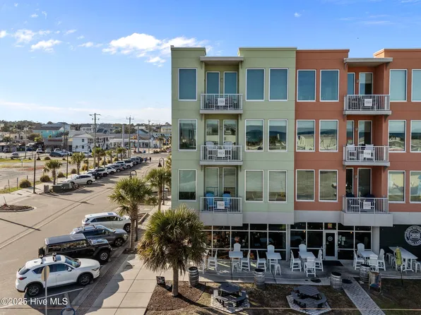 102 Cape Fear Boulevard #304, Carolina Beach, NC 28428