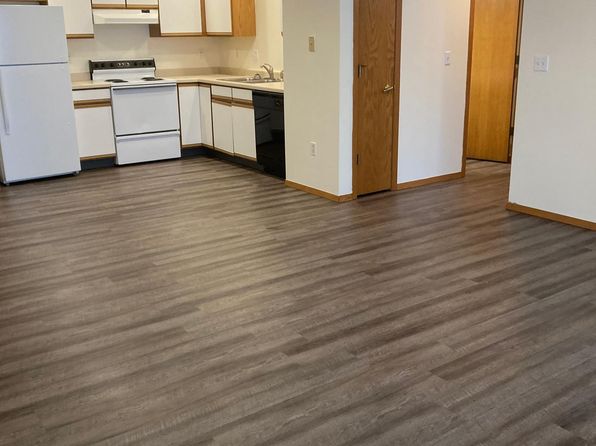 Alpine Haus, 1266 Winston Dr #4, Edgerton, WI 53534