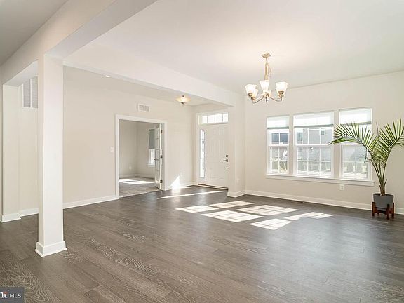 2nd image of 58 Grayhawk Way N